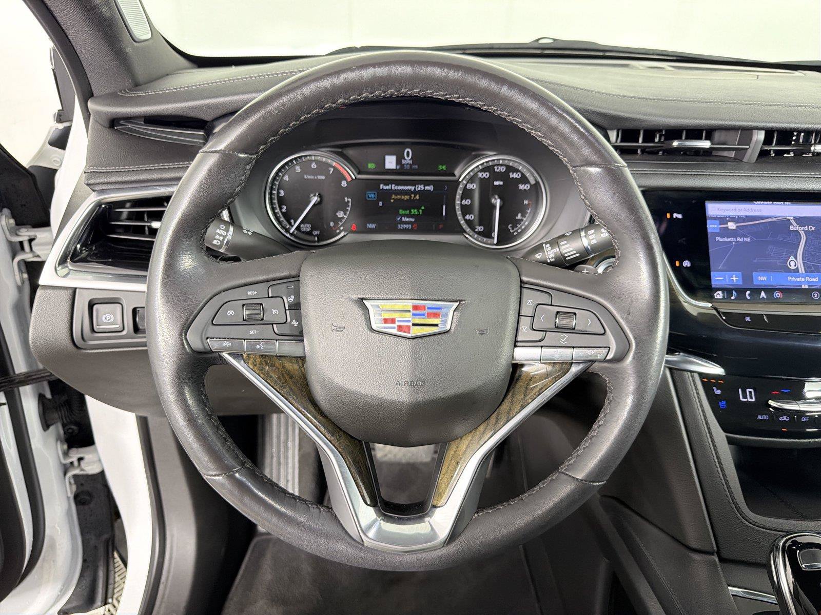 Used 2023 Cadillac XT6 Premium Luxury FWD image 26
