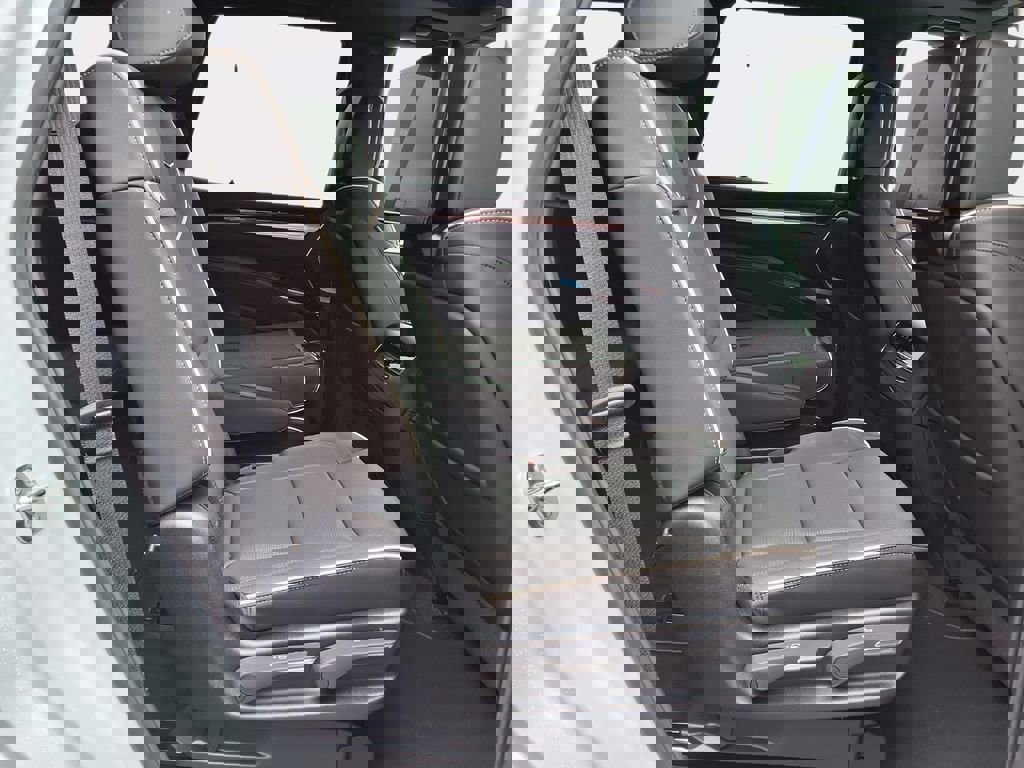 New 2026 Cadillac Escalade Luxury w/ LPO, Radiant Package image 17