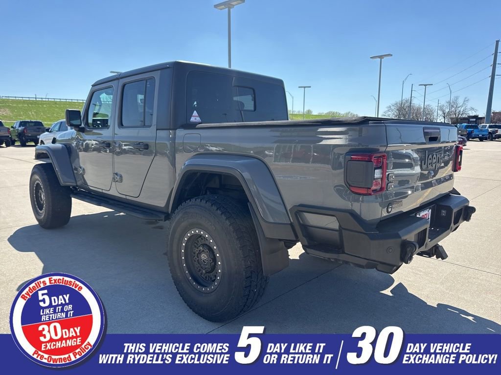 Used 2021 Jeep Gladiator Willys AWD/4WD image 23