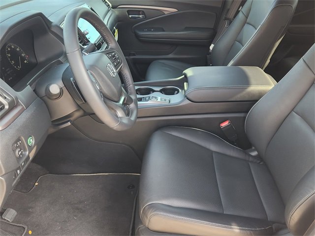 Certified 2025 Honda Ridgeline RTL image 11