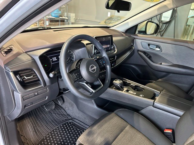 Used 2022 Nissan Rogue SV FWD image 45