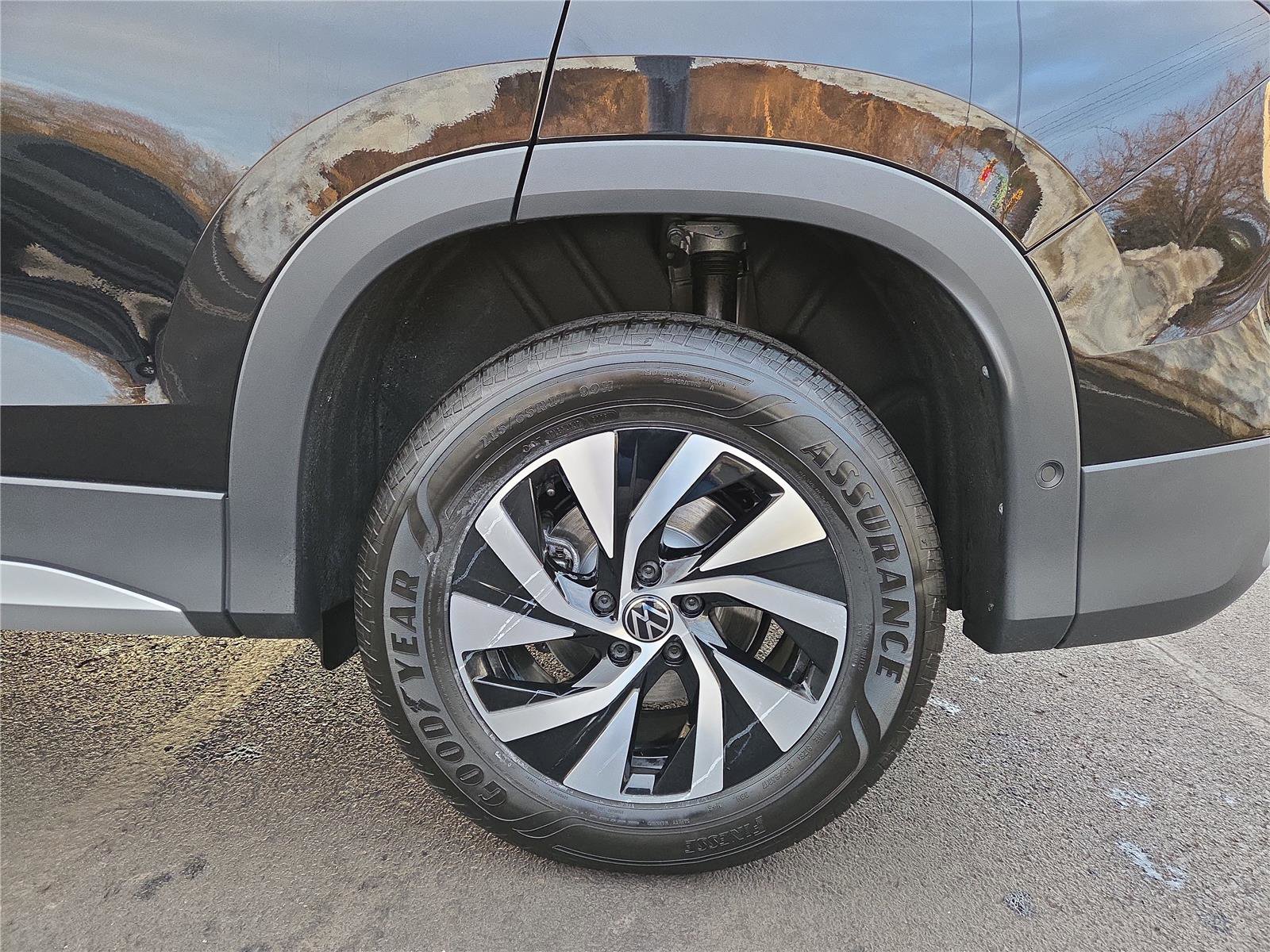 New 2026 Volkswagen Tiguan S image 10