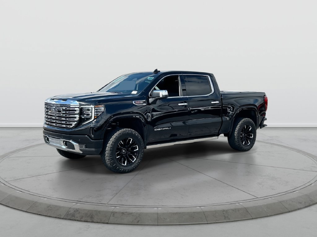 Used 2022 GMC Sierra 1500 Denali w/ Denali Reserve Package AWD/4WD image 4