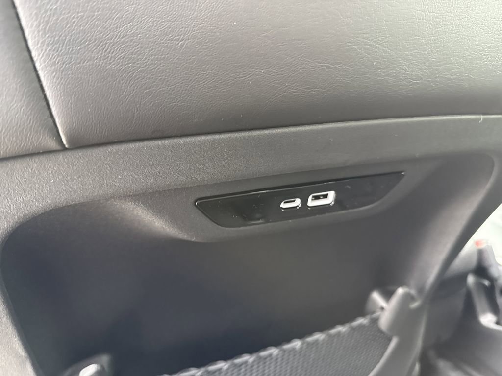 New 2026 Chrysler Pacifica Limited w/ S Appearance Package image 37