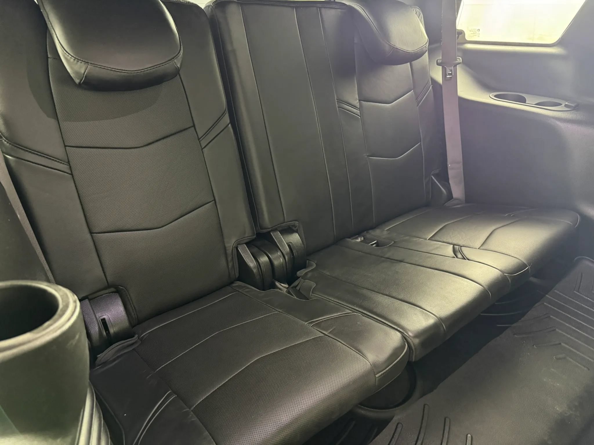 Used 2016 Cadillac Escalade Platinum AWD/4WD image 40