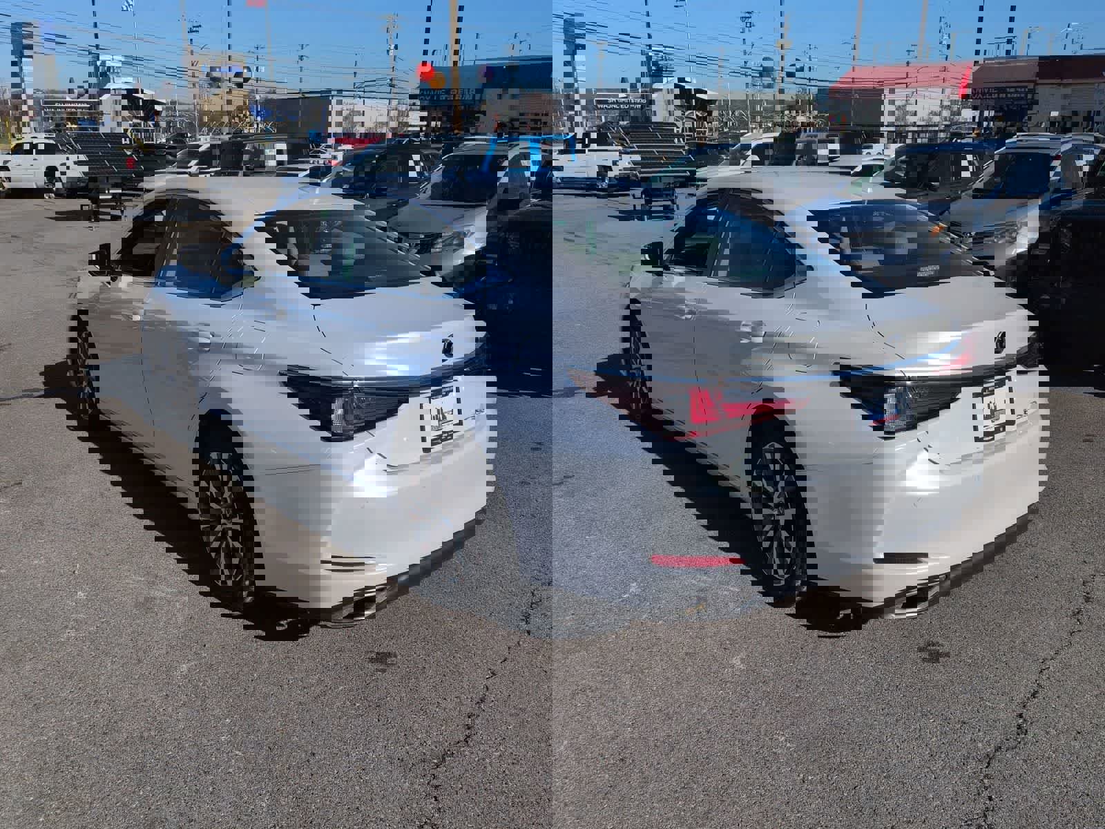 Used 2019 Lexus ES 350 image 6