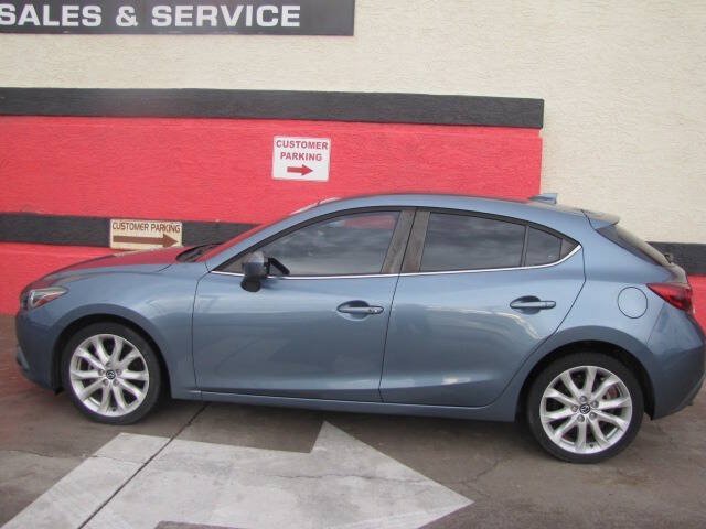 Used 2015 MAZDA MAZDA3 s Grand Touring FWD image 2