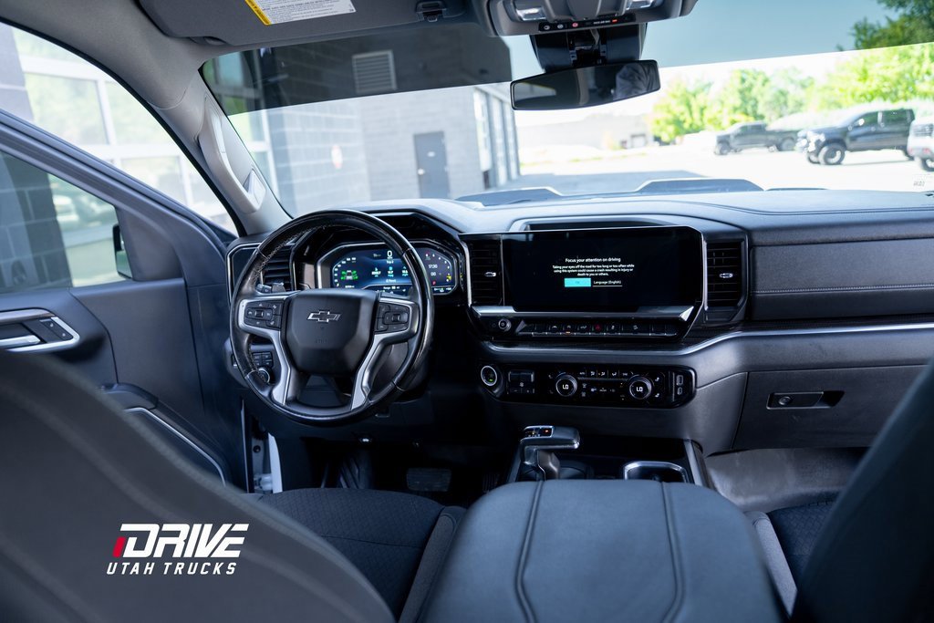 Used 2023 Chevrolet Silverado 1500 LT Trail Boss w/ Protection Package image 30