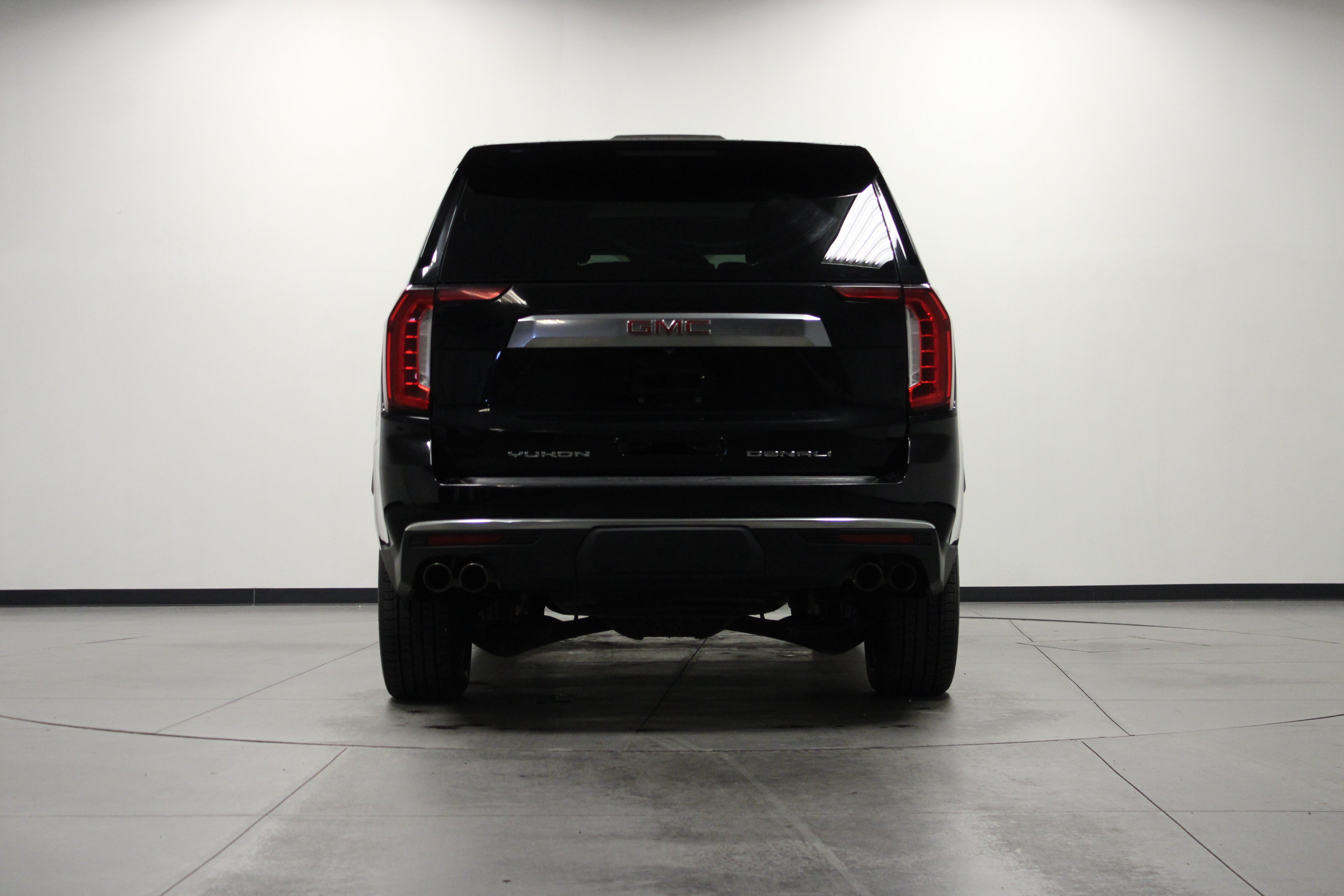 Used 2022 GMC Yukon Denali AWD/4WD image 5
