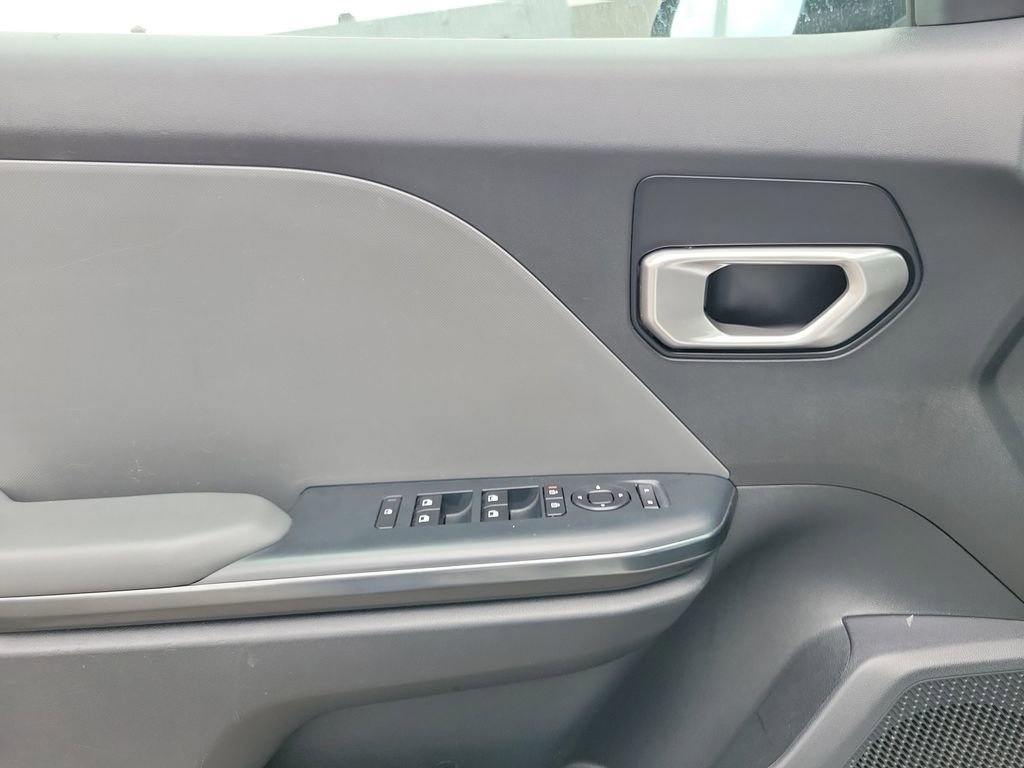 Used 2025 Kia K4 FWD image 20