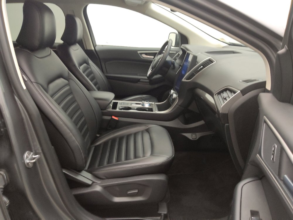 Used 2024 Ford Edge SEL image 21