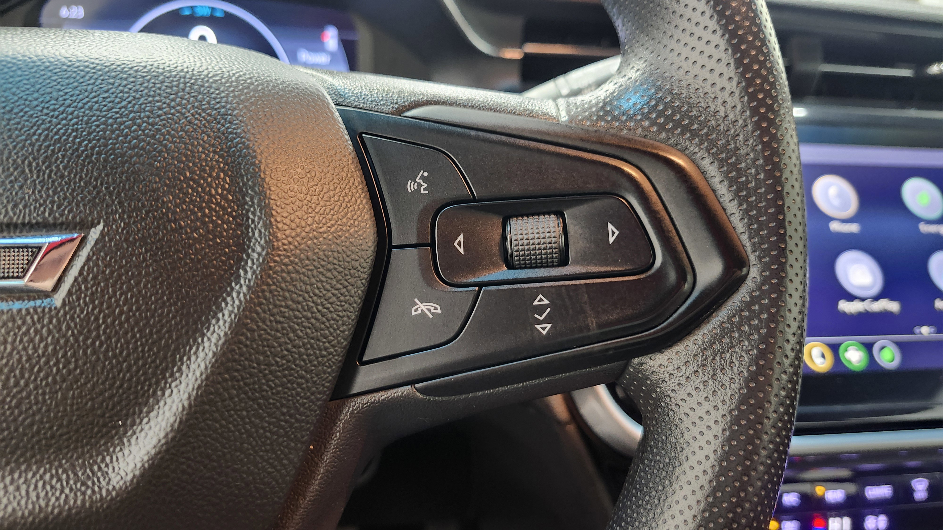 Used 2022 Chevrolet Bolt LT image 29