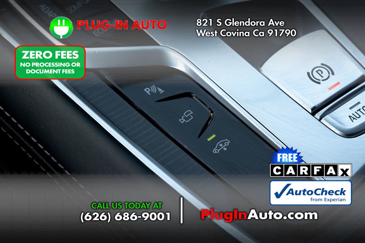 Used 2019 BMW 750i w/ Executive Package RWD image 26