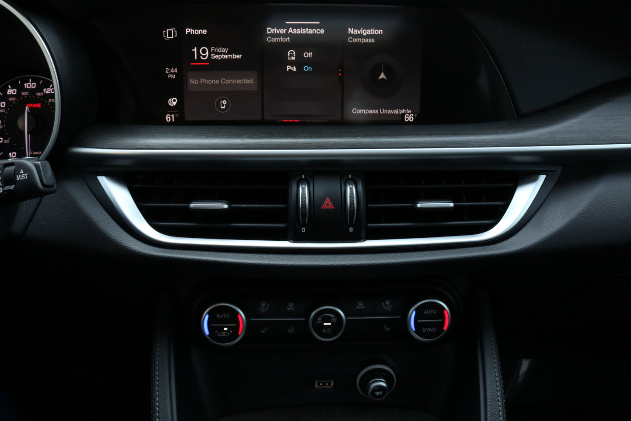 Used 2020 Alfa Romeo Stelvio Ti w/ Active Blind Spot Package image 35