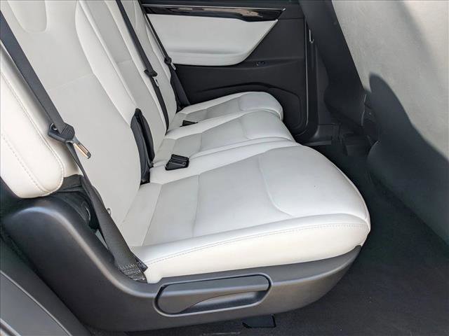Used 2018 Tesla Model X 75D image 19