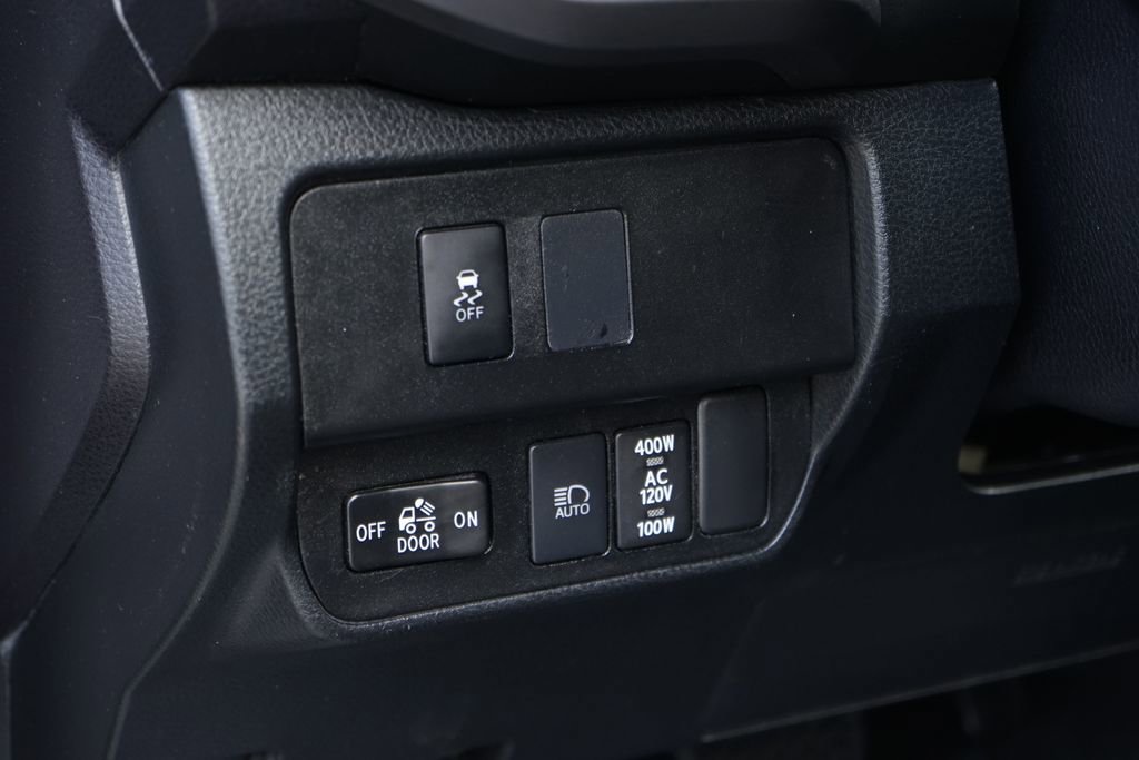 Used 2021 Toyota Tacoma TRD Sport image 19