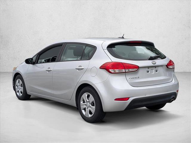 Used 2017 Kia Forte LX image 8
