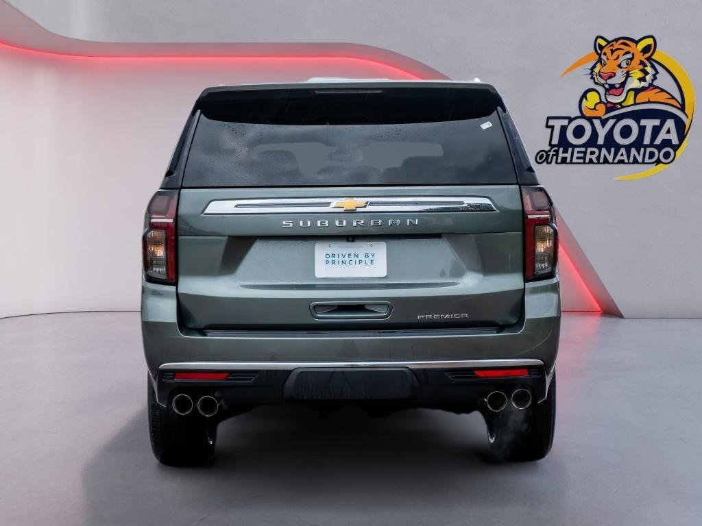 Used 2024 Chevrolet Suburban Premier AWD/4WD image 6