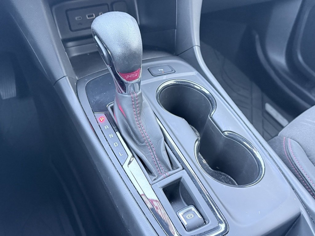 Used 2022 Chevrolet Equinox RS w/ LPO, Floor Liner Package image 19