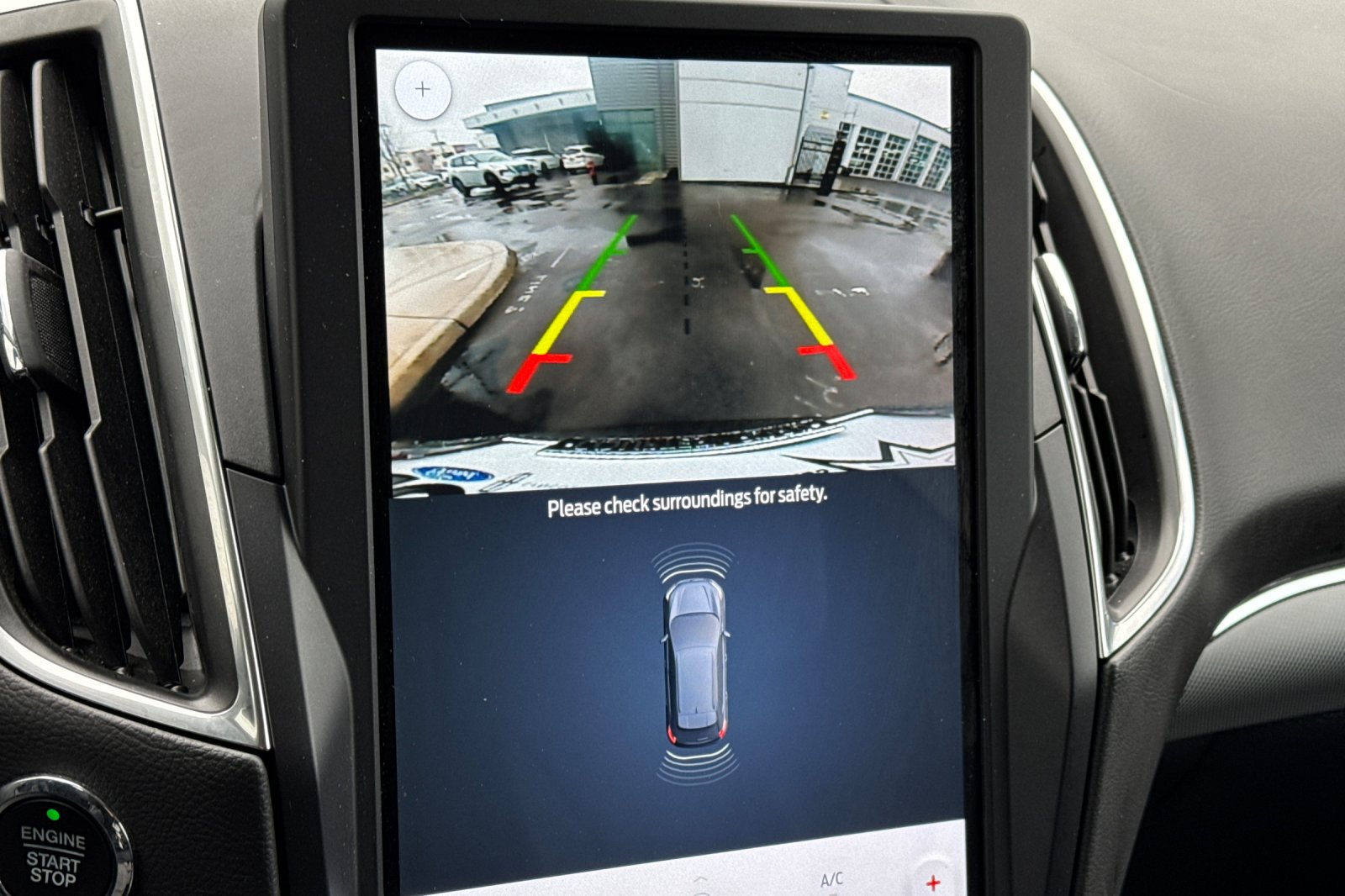 Certified 2022 Ford Edge Titanium w/ Class II Trailer Tow Package image 19