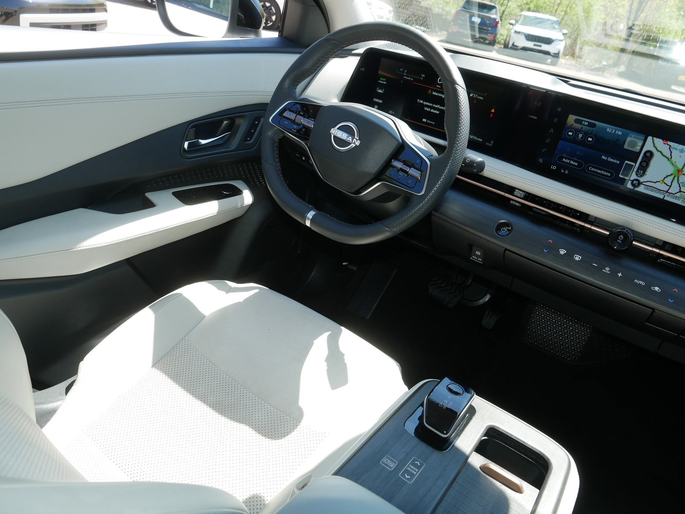 Certified 2024 Nissan Ariya AWD image 9