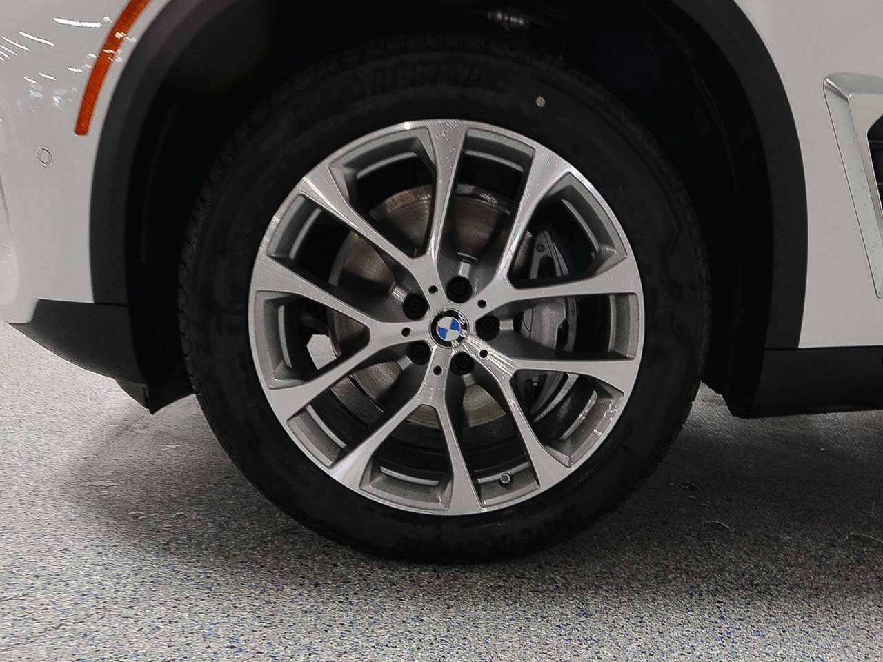 Used 2026 BMW X5 xDrive40i AWD/4WD image 5