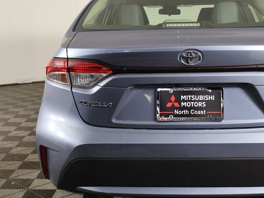 Used 2022 Toyota Corolla LE image 12