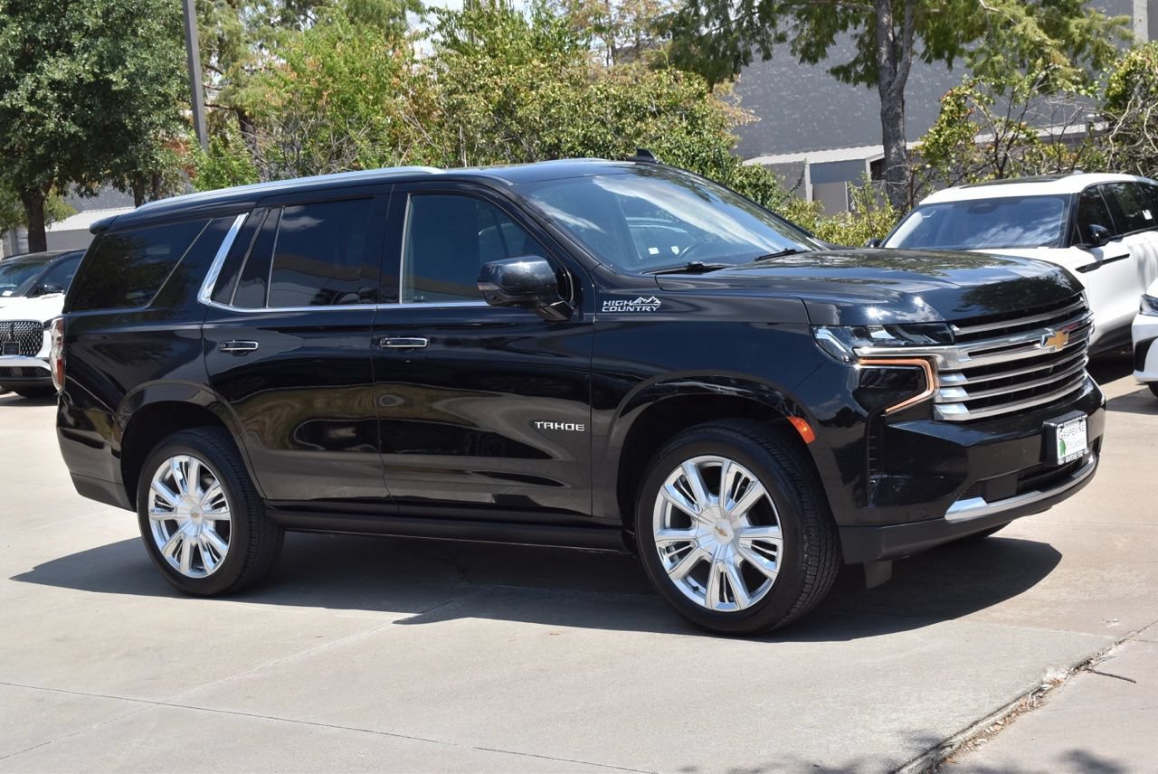 Used 2021 Chevrolet Tahoe High Country w/ Premium Package AWD/4WD image 5