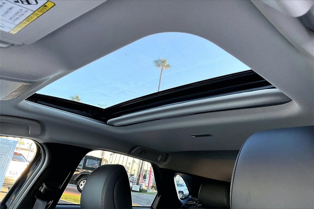 Certified 2025 MAZDA CX-30 AWD 2.5 S w/ Preferred Package image 12