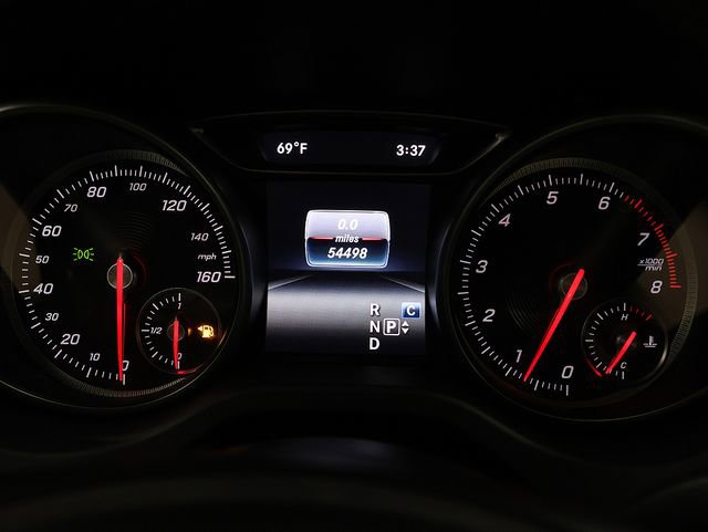 Used 2018 Mercedes-Benz CLA 250 4MATIC image 16