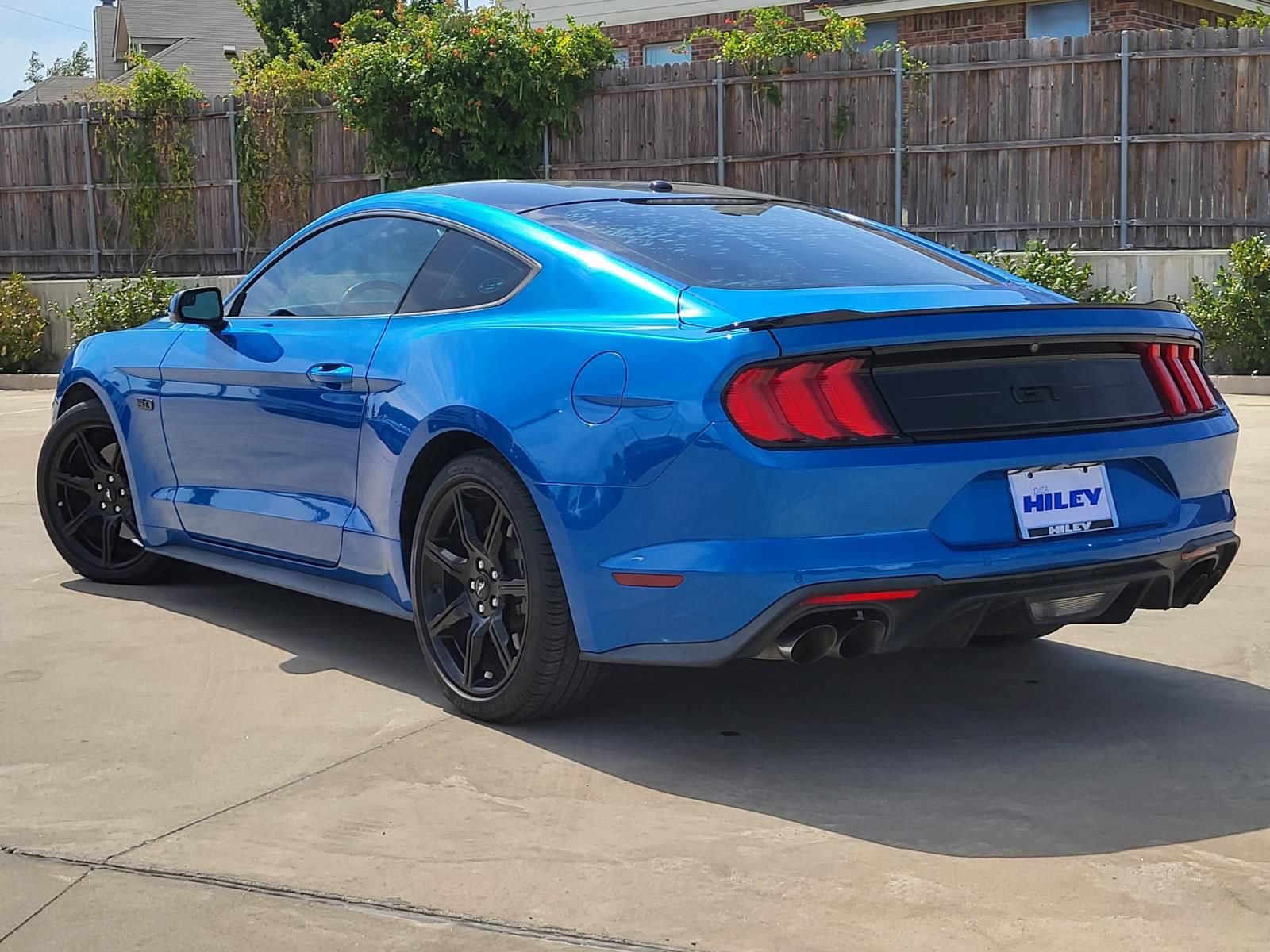 Used 2019 Ford Mustang GT w/ Black Accent Package RWD image 3