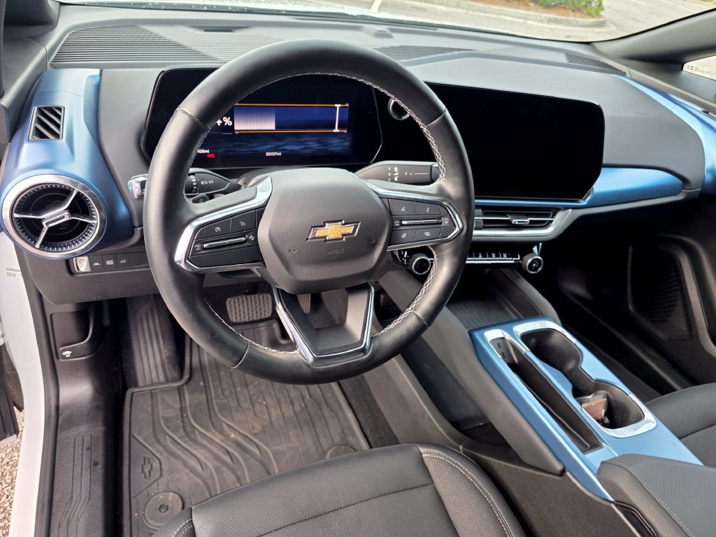 Certified 2024 Chevrolet Equinox EV LT FWD image 15