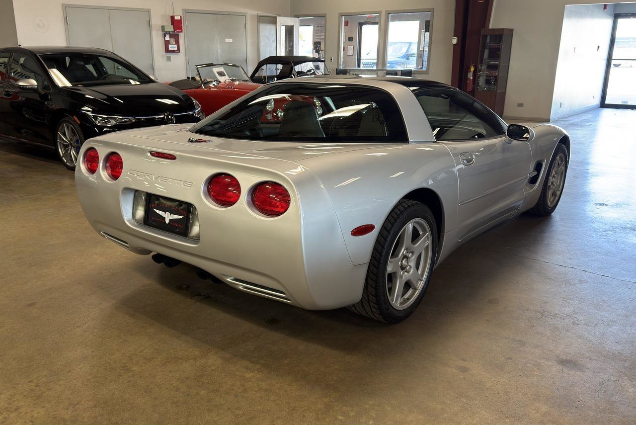 Used 1997 Chevrolet Corvette Coupe w/ Memory Pkg RWD image 20