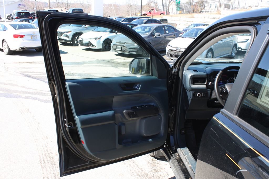 Used 2023 Ford Maverick Tremor w/ Tremor Off-Road Package image 11