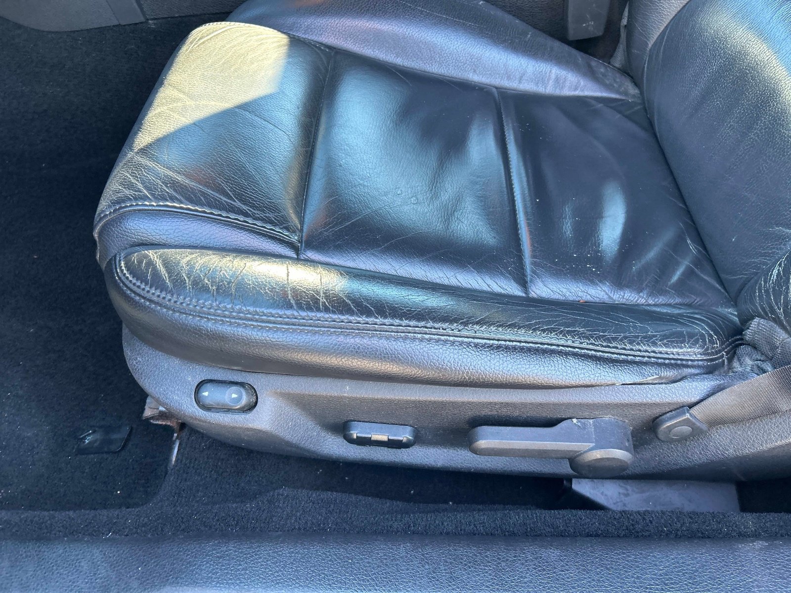 Used 2007 Ford Mustang Premium image 16