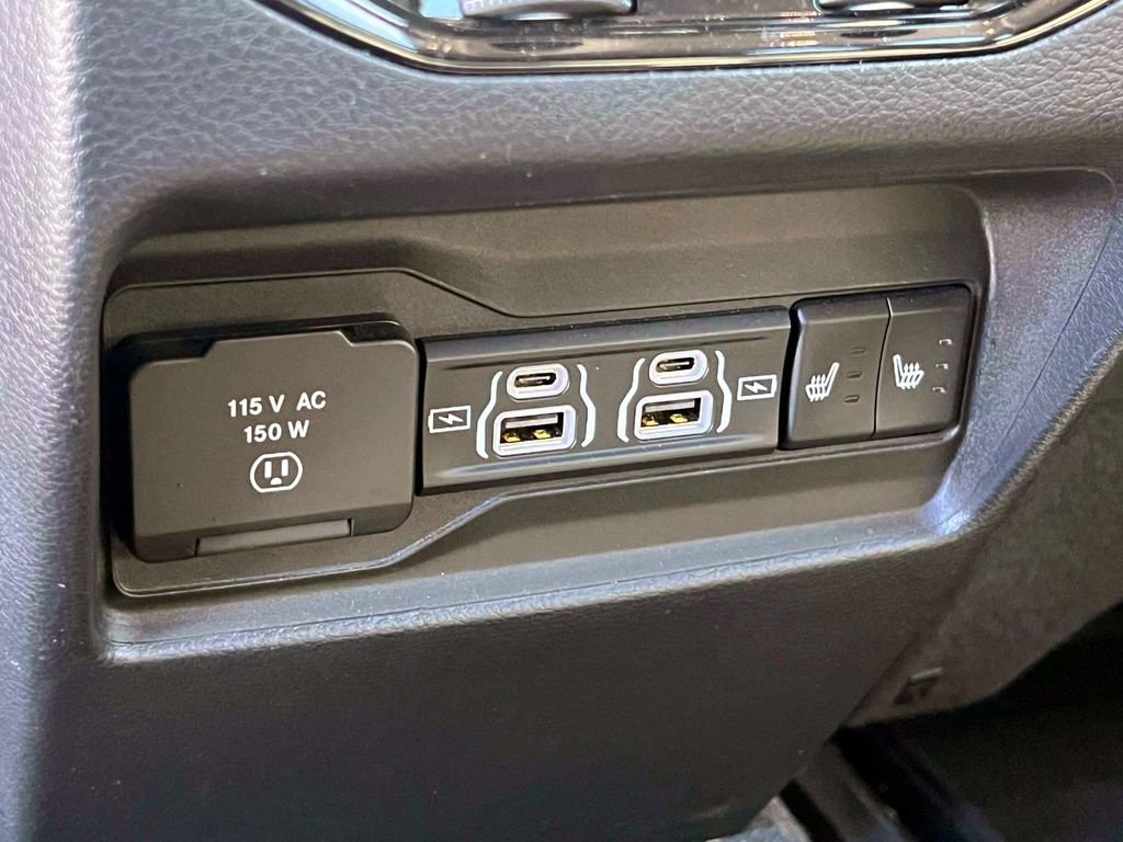 Used 2023 Jeep Grand Cherokee 4WD 4xe image 14