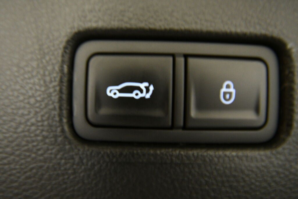 Used 2025 Genesis GV80 2.5T Standard AWD/4WD image 25