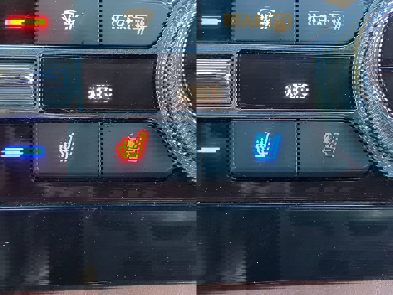 Used 2023 Lincoln Navigator Reserve image 25