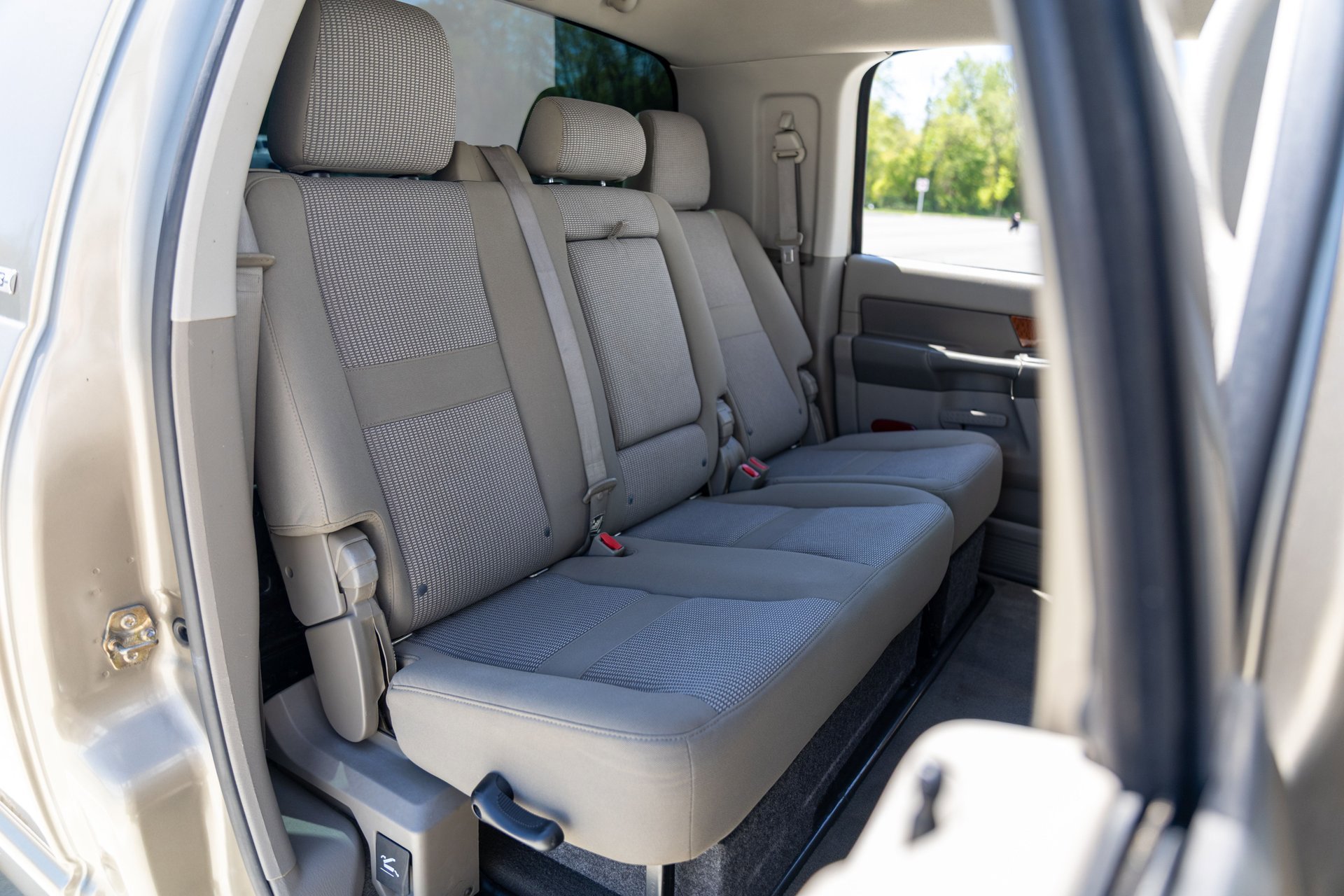Used 2006 Dodge Ram 3500 Truck SLT w/ Light Group AWD/4WD image 28