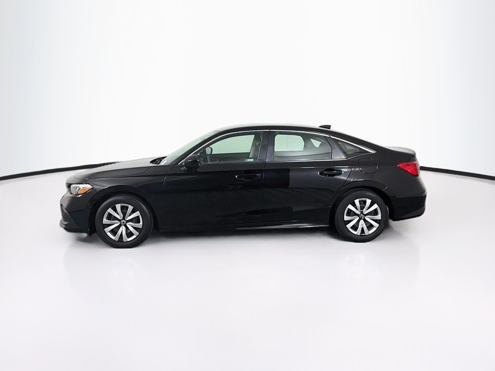 Used 2023 Honda Civic LX image 4