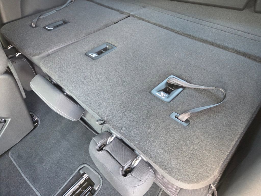 New 2026 Chevrolet Traverse LT w/ Driver Confidence Package FWD image 8