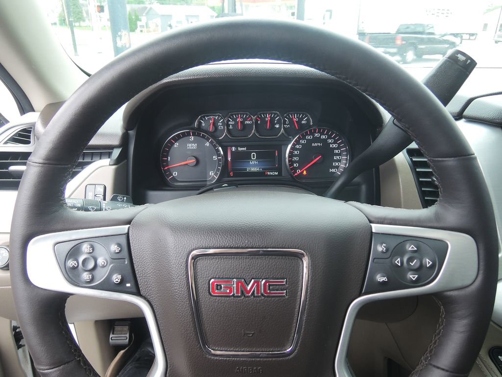 Used 2015 GMC Yukon SLT w/ Open Road Package AWD/4WD image 12