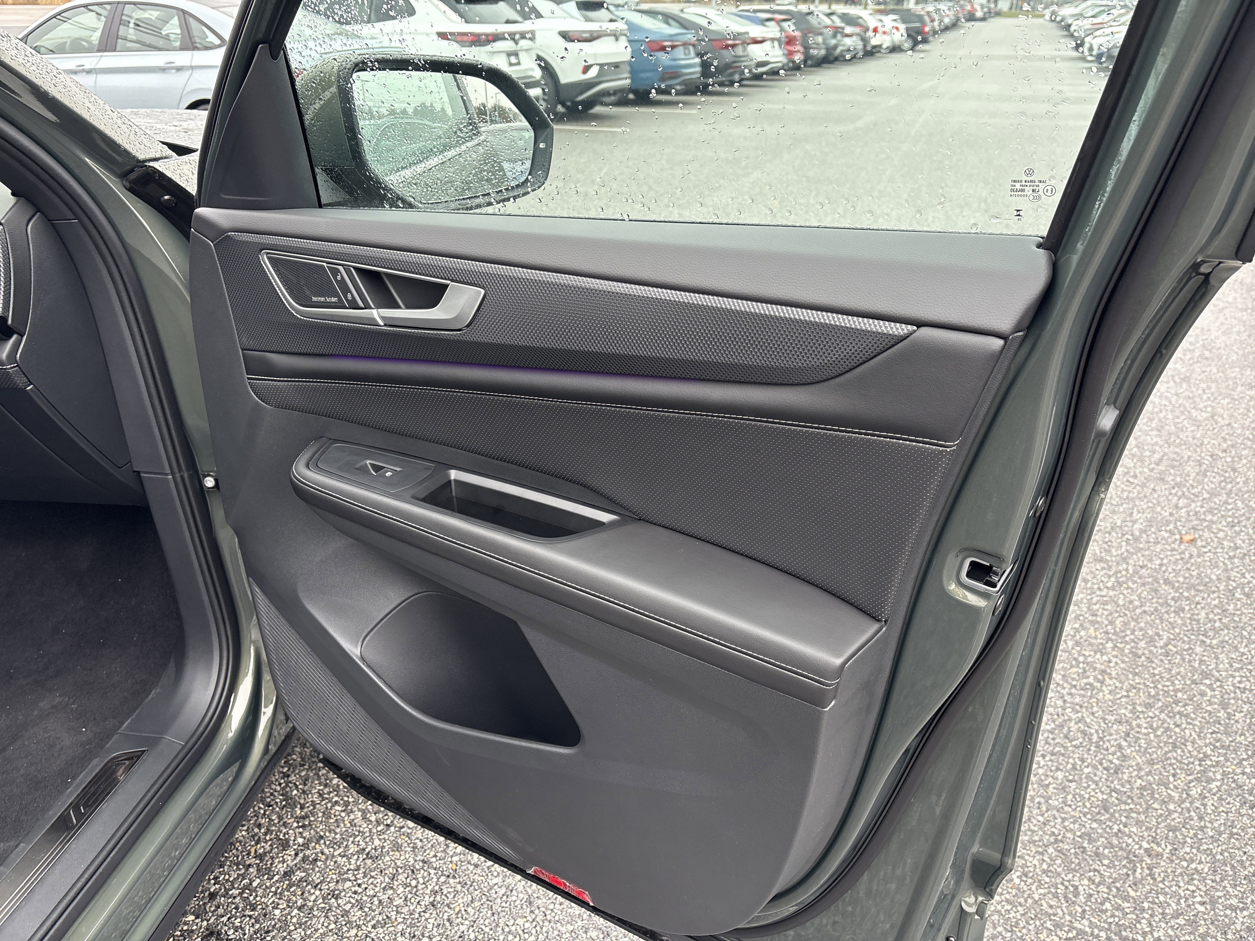 New 2026 Volkswagen Atlas Cross Sport SEL Premium R-Line image 18