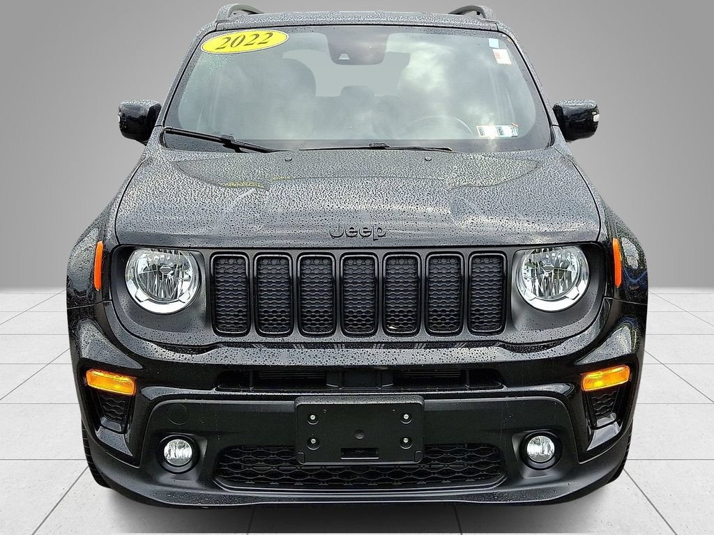 Used 2022 Jeep Renegade Latitude AWD/4WD image 3