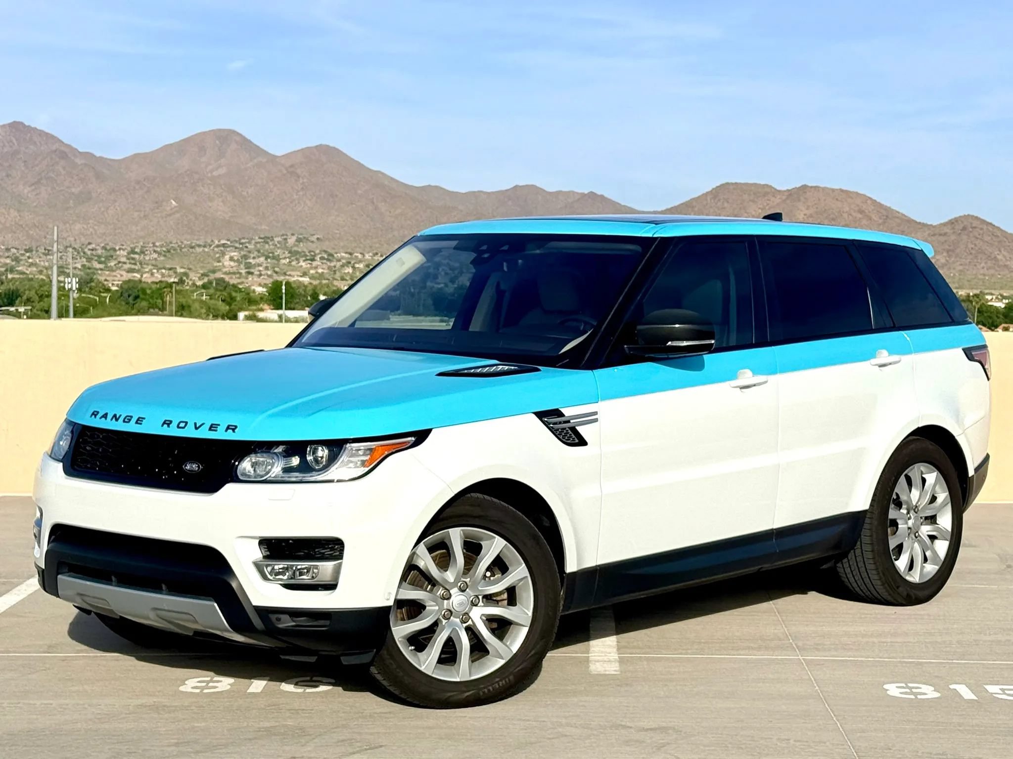 Used 2017 Land Rover Range Rover Sport HSE AWD/4WD image 6
