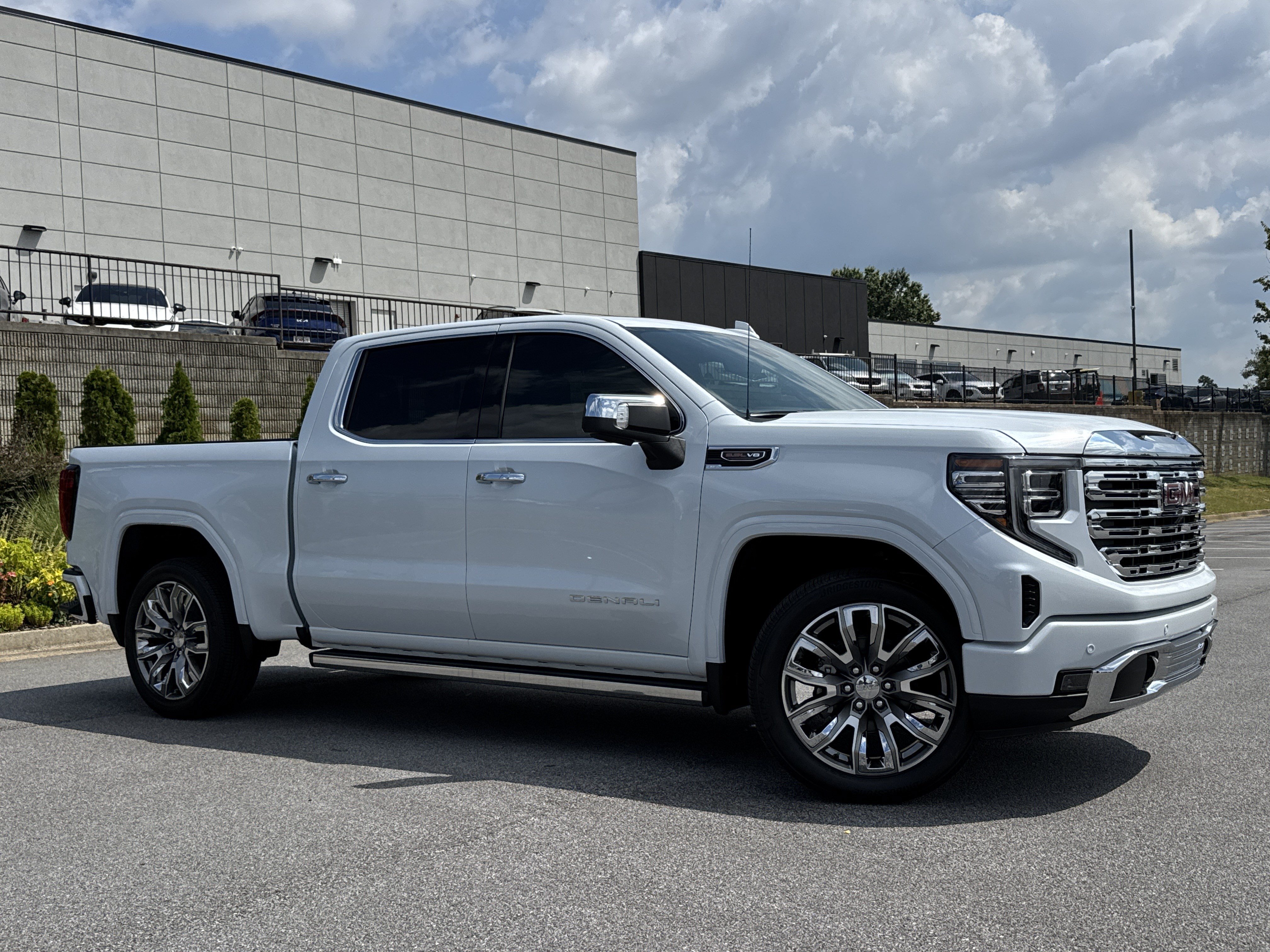 New 2026 GMC Sierra 1500 Denali w/ Denali Reserve Package AWD/4WD image 5