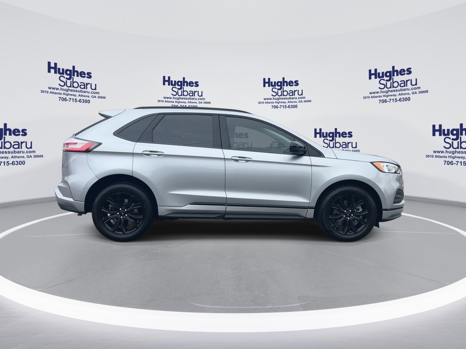 Used 2024 Ford Edge SE w/ Black Appearance Package image 12
