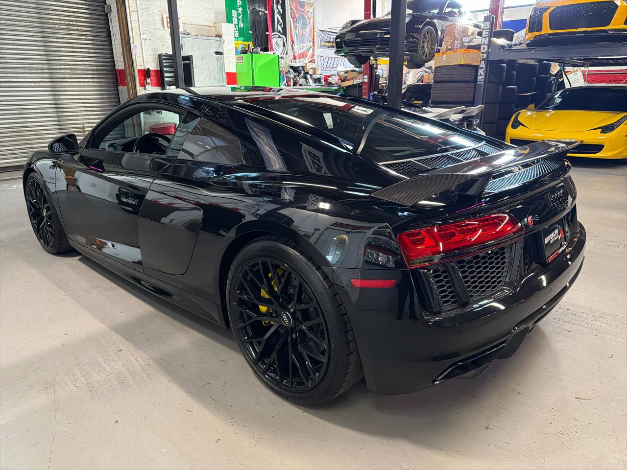 Used 2017 Audi R8 V10 plus image 9