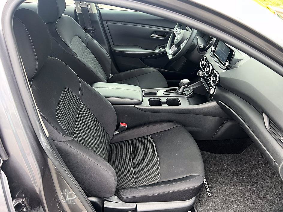 Certified 2023 Nissan Sentra S FWD image 17