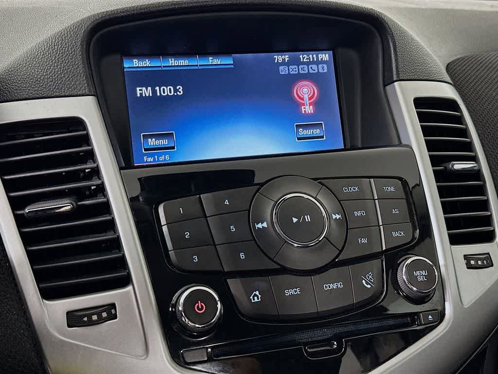 Used 2015 Chevrolet Cruze LT image 16